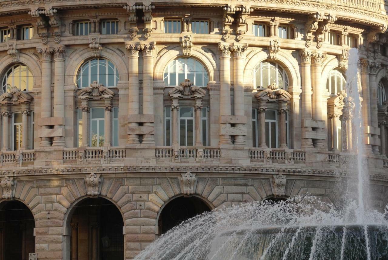 Dietro Il Teatro Modena Appartamento Genova